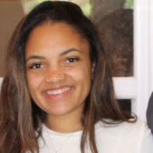 Meet your Posher, Alexis